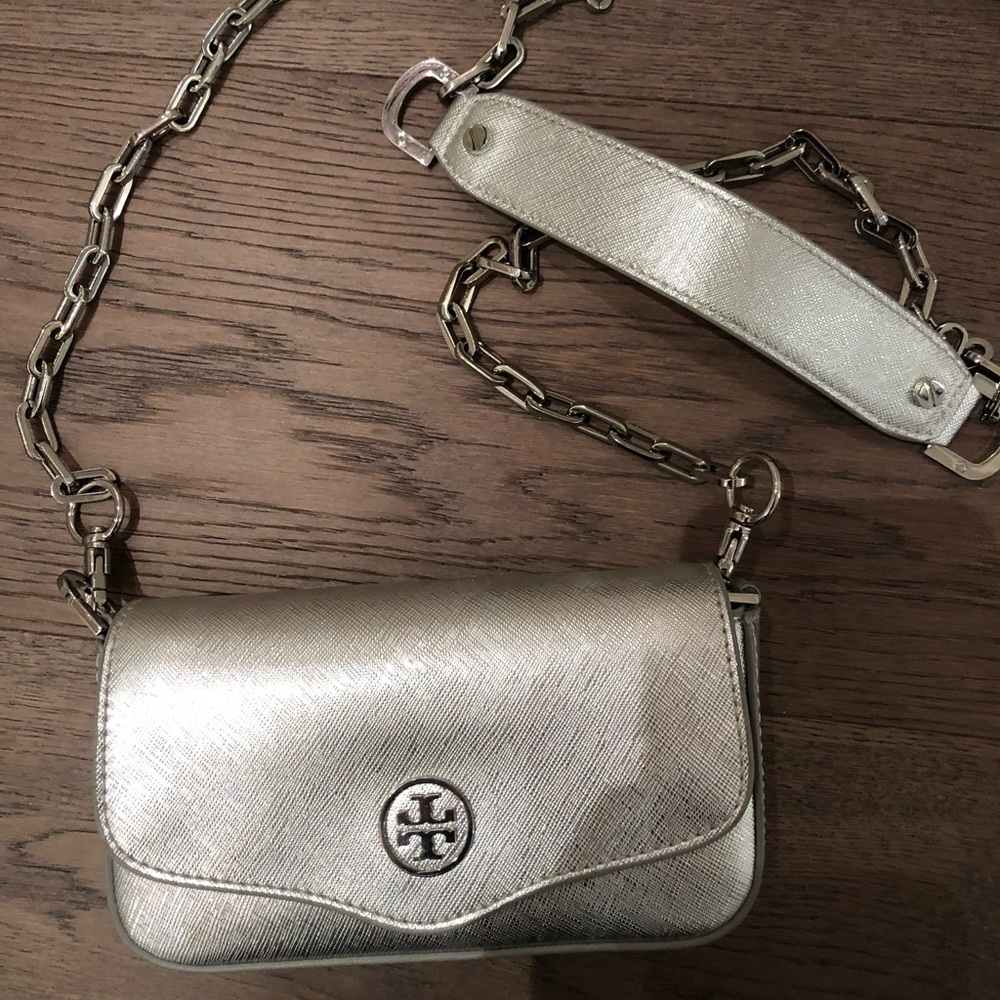 Silver Tory Burch crossbody/clutch